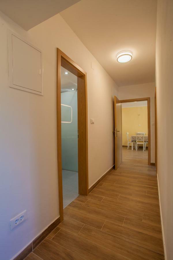 Apartment Dunja Cres Eksteriør billede